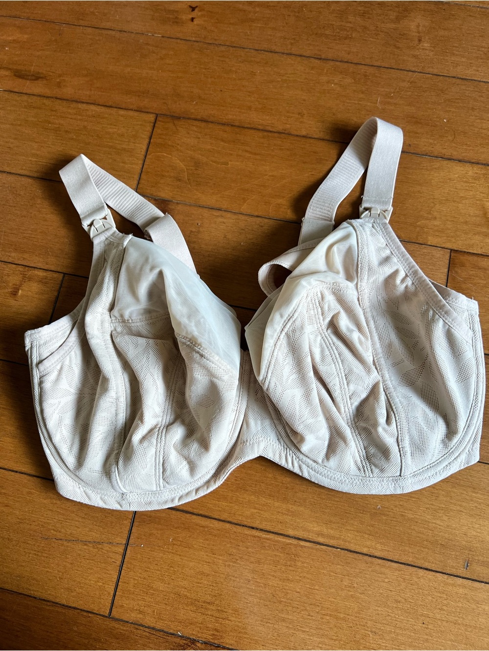 Everyday Support Full-Coverage Bra in Cream